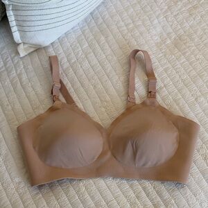 Seamless Momcozy Nursing Bra